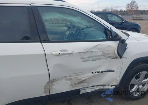 2018 Jeep Compass Latitude 4X4 из США, поврежденный, VIN 3C4NJDBB6JT391118